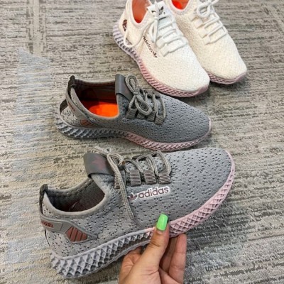 کتانی زنانه