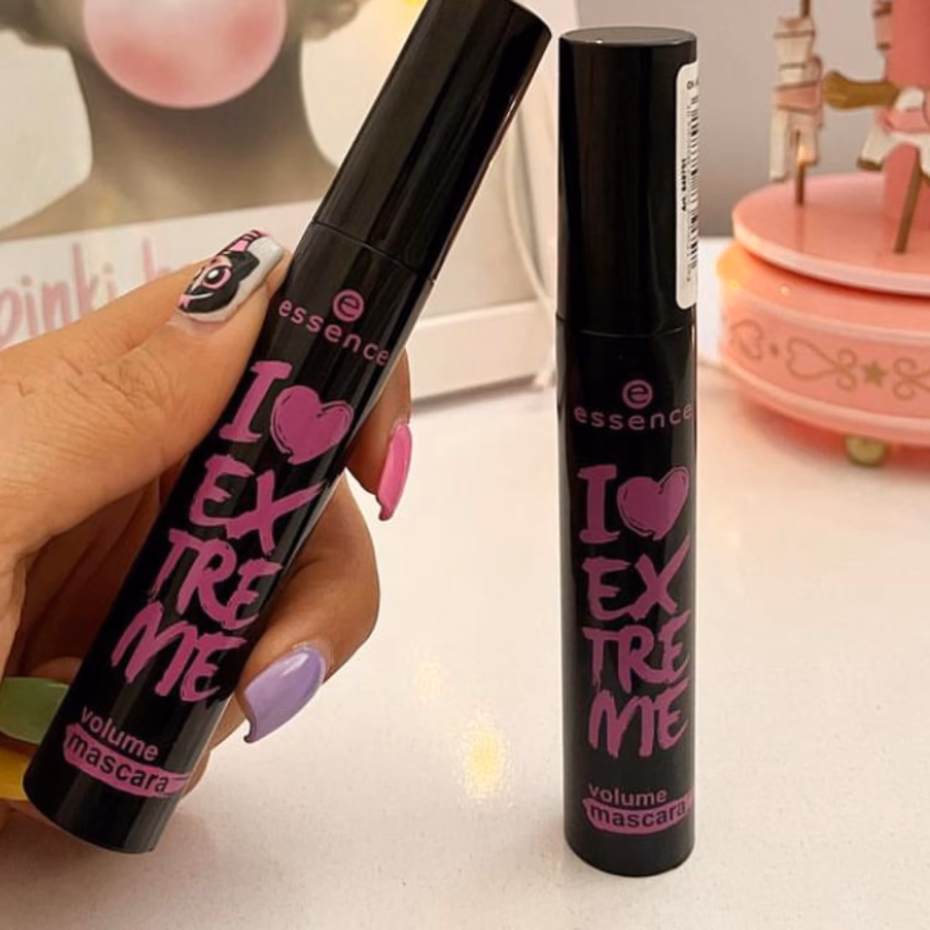 ریمل چشم مشکی اسنس