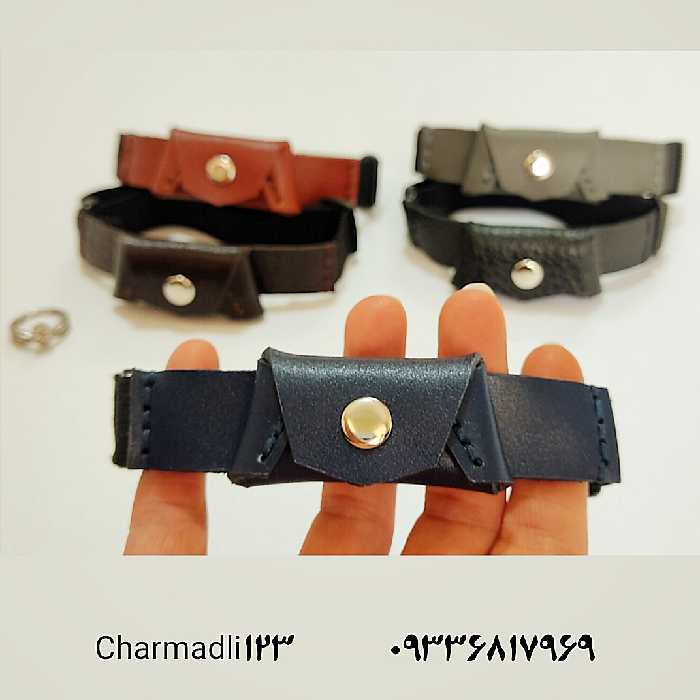 بازوبند . بازوبند چرم طبیعی .بازوبند دعا . بازوبند حرز . جادعایی . حرز امام جواد . مدل آوات.فقط گردنبند چرم بدونه حرز