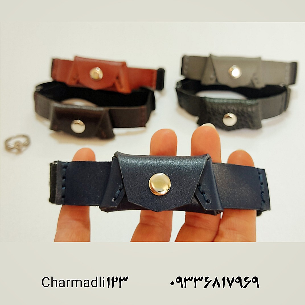 بازوبند . بازوبند چرم طبیعی .بازوبند دعا . بازوبند حرز . جادعایی . حرز امام جواد . مدل آوات.فقط گردنبند چرم بدونه حرز