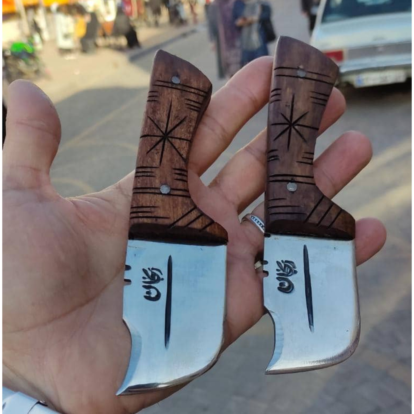 چاقو تیزی شمشیری زنجان