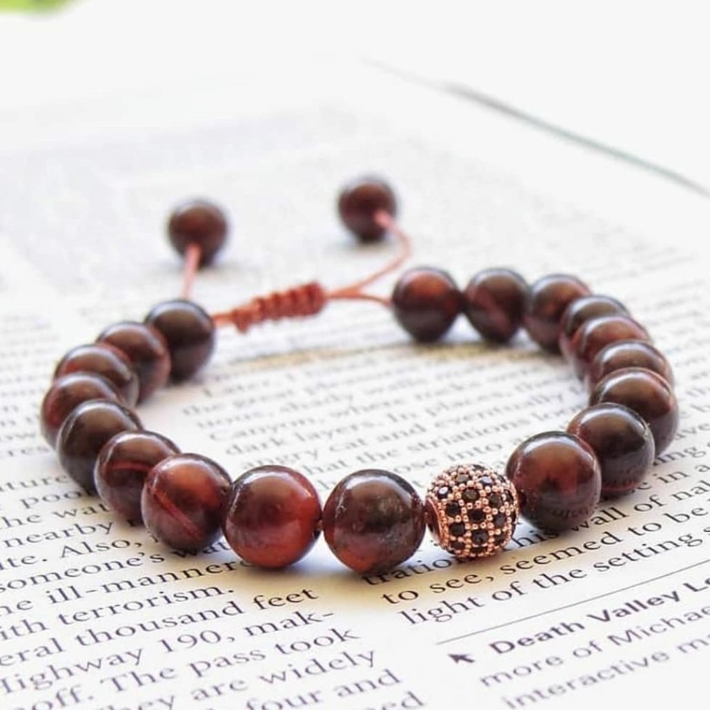 دستبند چشم ببر قرمز با گوی ساواروسکی