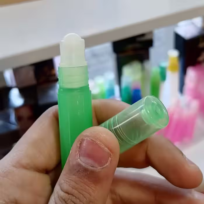 عطر سی اچ مردانه خالص غلتکی 2میل