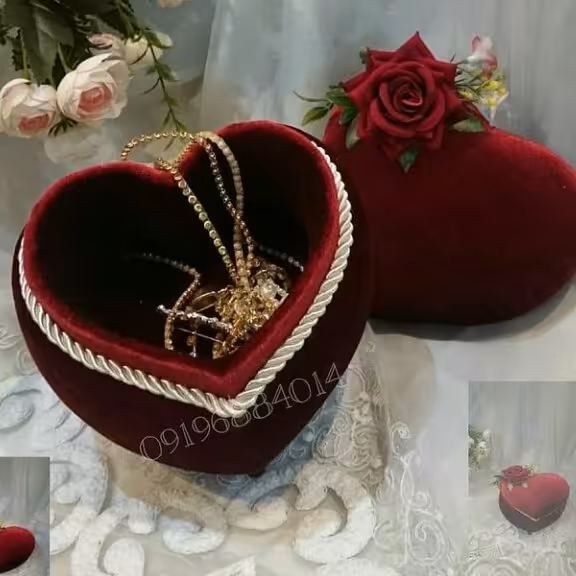 باکس قلبی مخملی