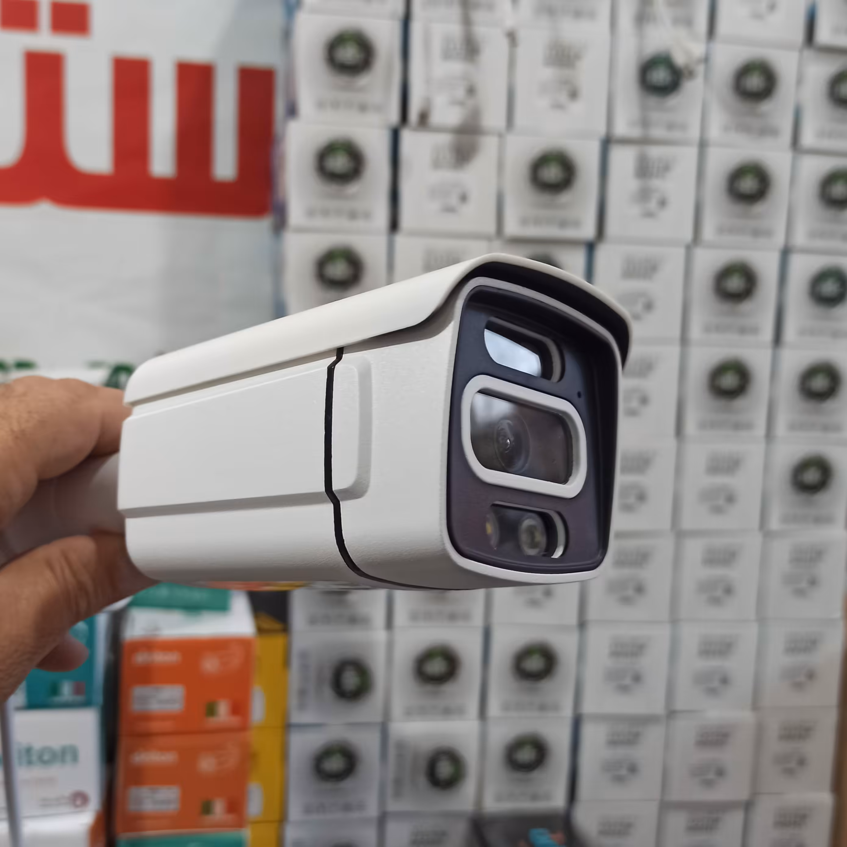 دوربین دید در شب رنگی بدنه فلزی 5مگ وضدآب دارای 5سال گارانتی 