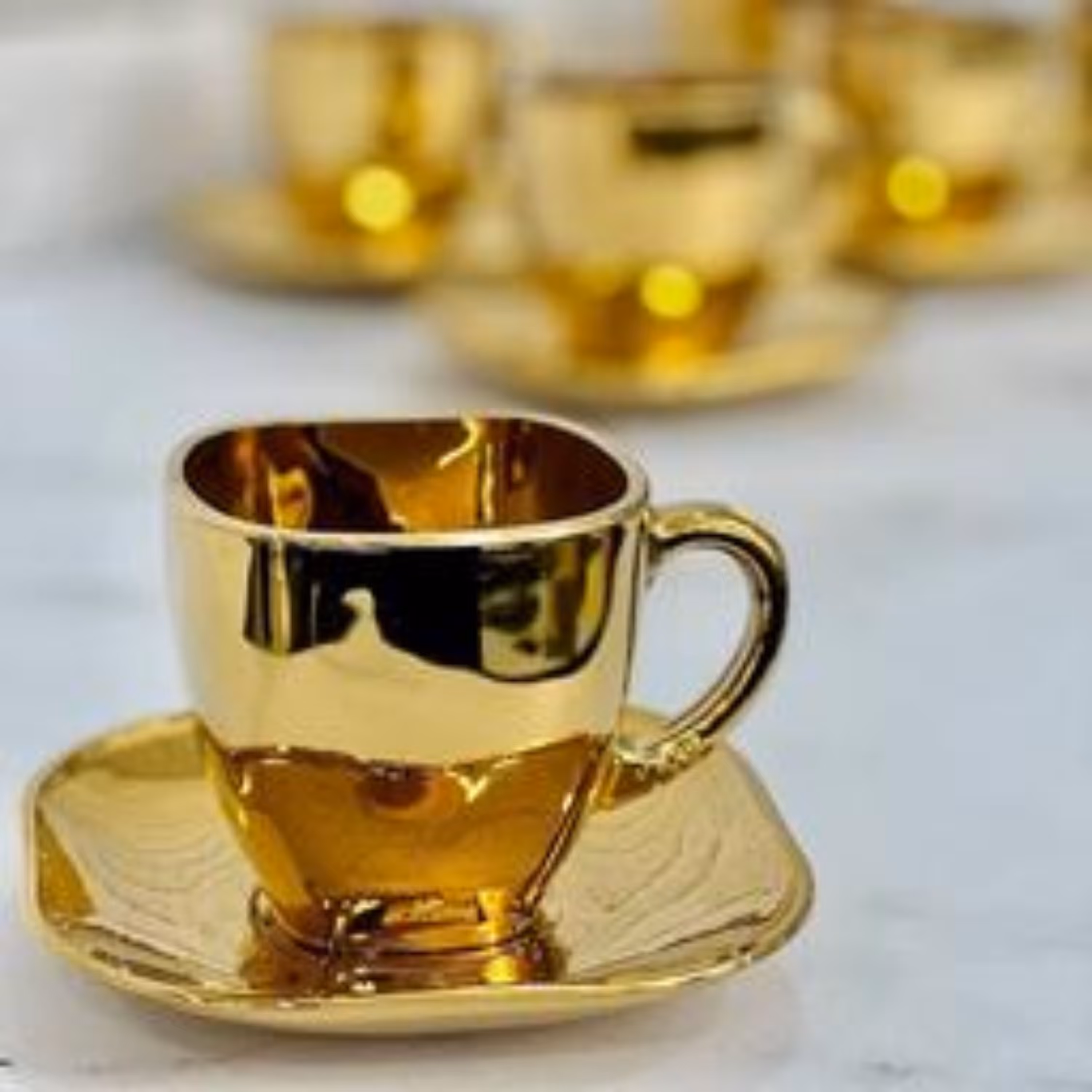 سرویس فنجان نعلبکی چای خوری  مربع طلایی  