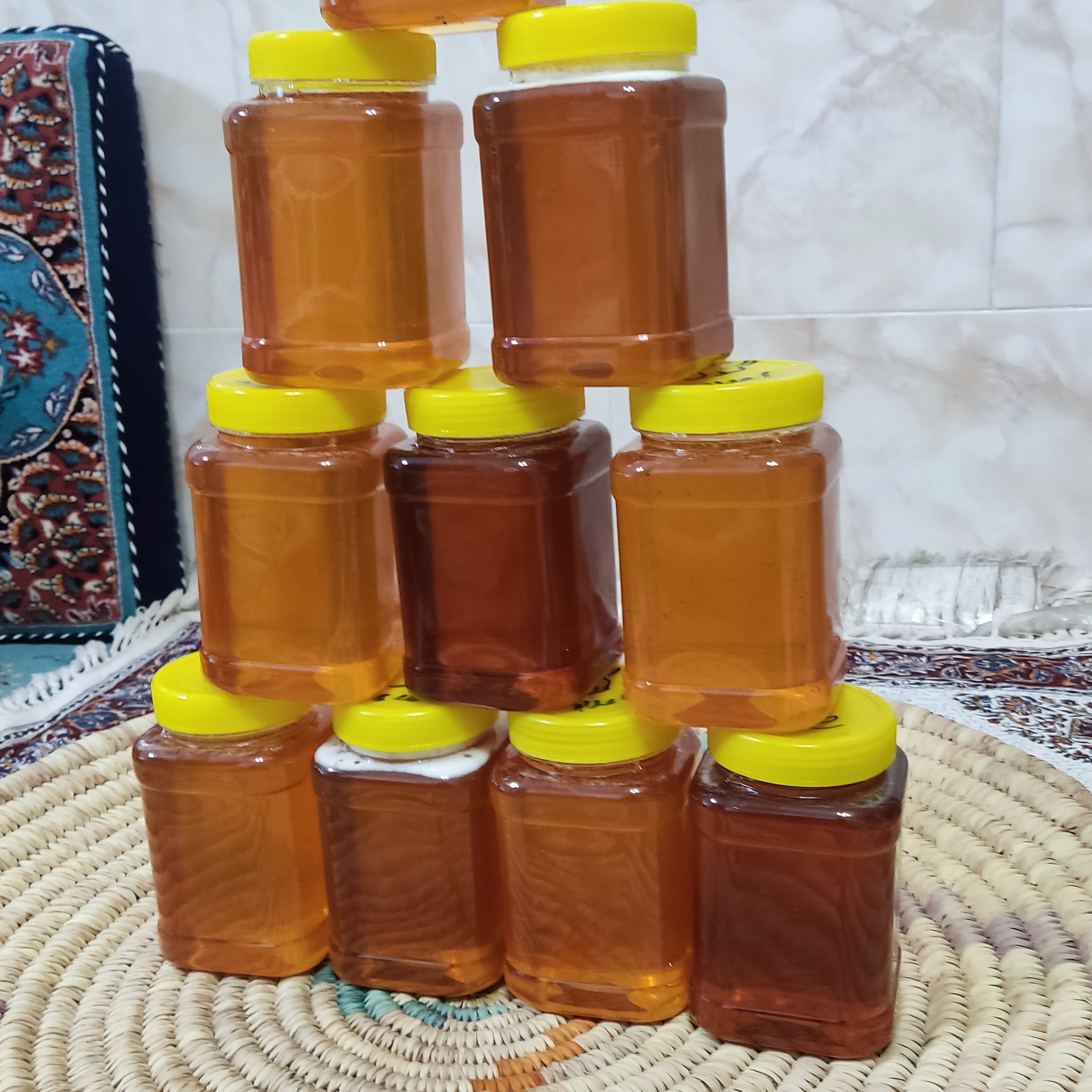 پک عسل چهل گیاه با عسل بهاره منطقه جنوب (دو کیلویی)