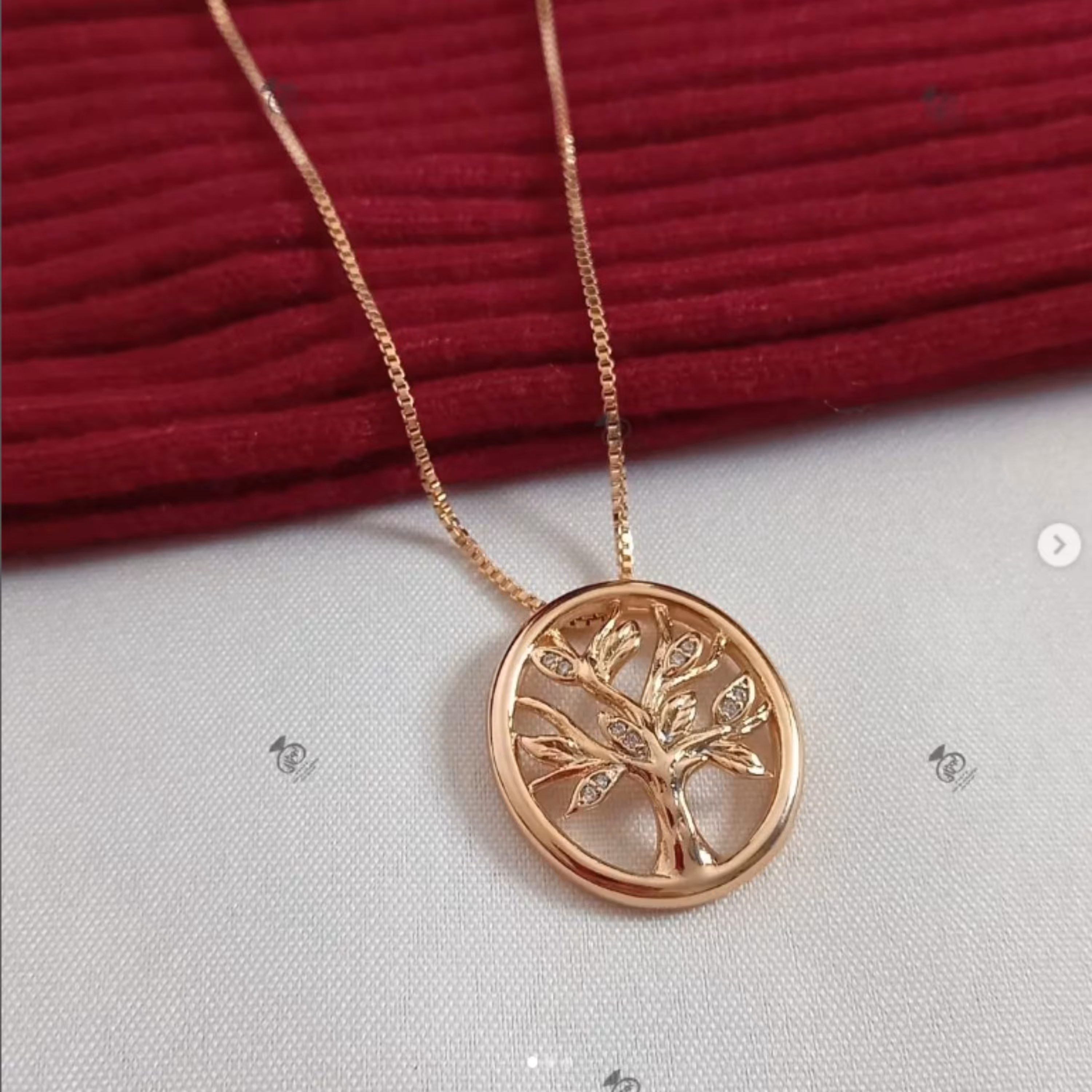 پلاک و زنجیر طرح طلا و رنگ ثابت برند ژوپینگ مدل درخت زندگانی