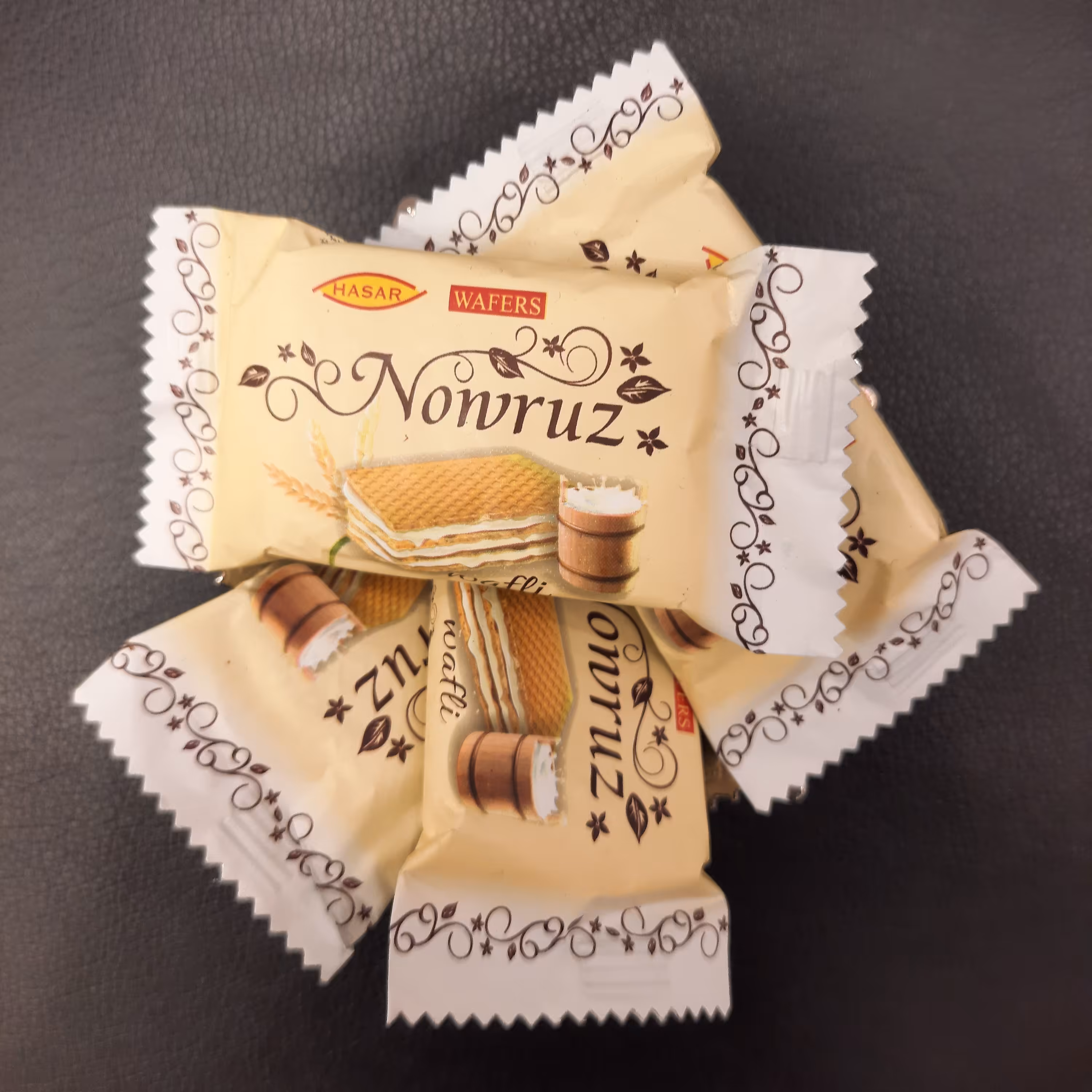 شکلات ویفری عسلی نوروز ترکمنستان