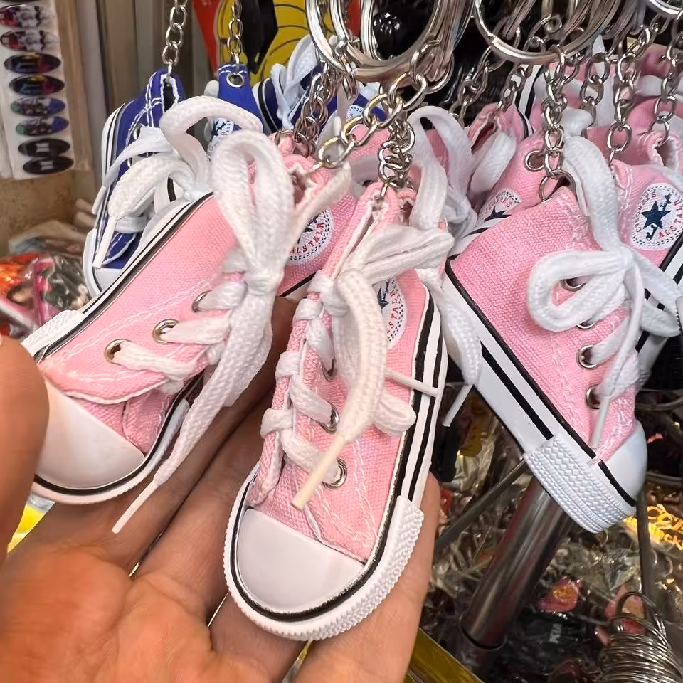 جاکلیدی کفش رنگی 