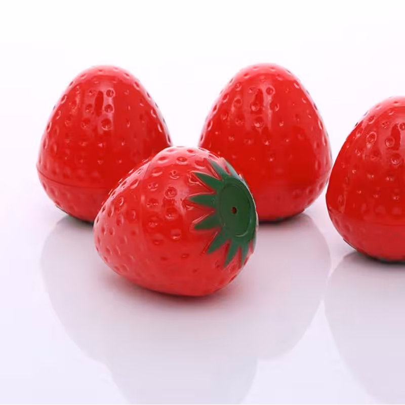 بالم لب توت فرنگی با رایحه توت فرنگی شاین دار