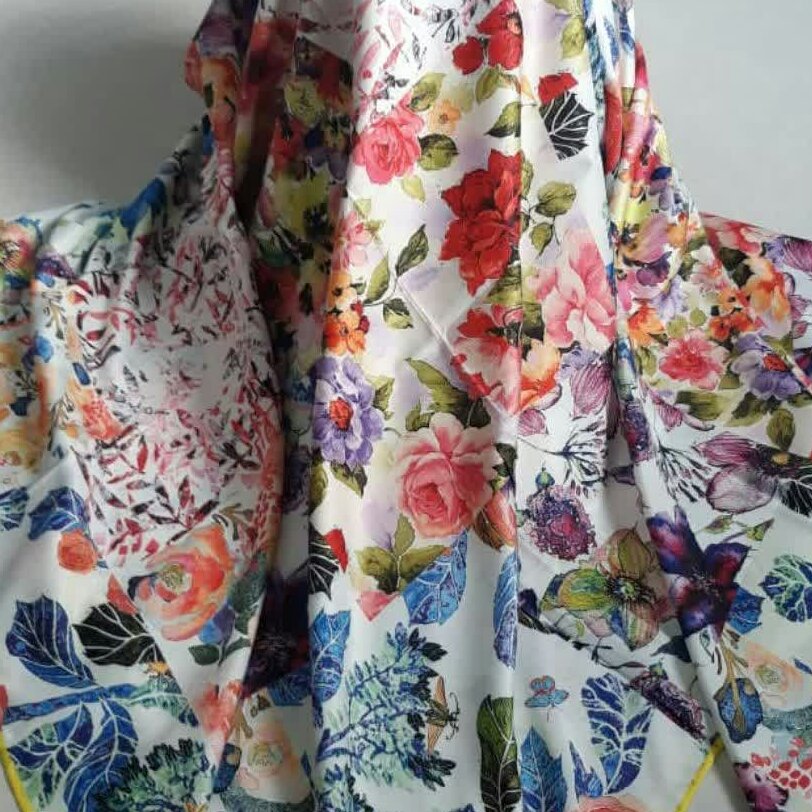 روسری طرح باغ بهار