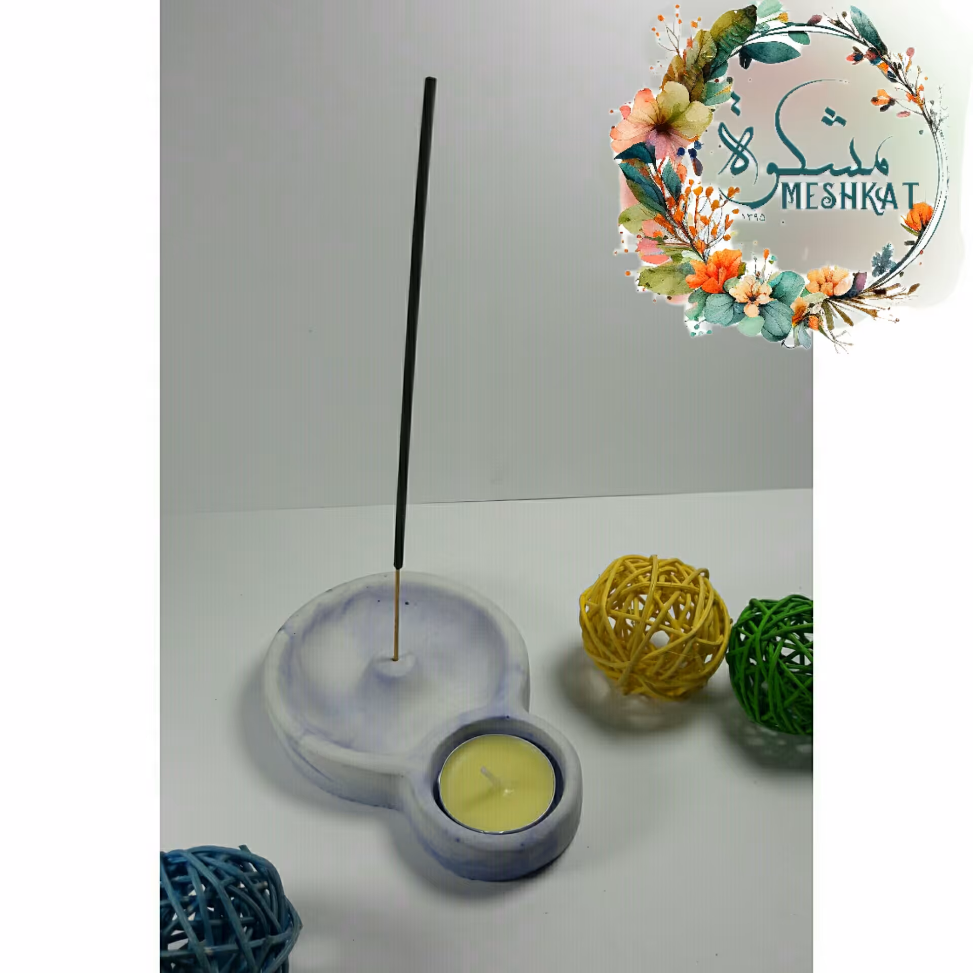 جا عودی و جا شمعی رنگ سفید با رگه های آبی سرمه ای