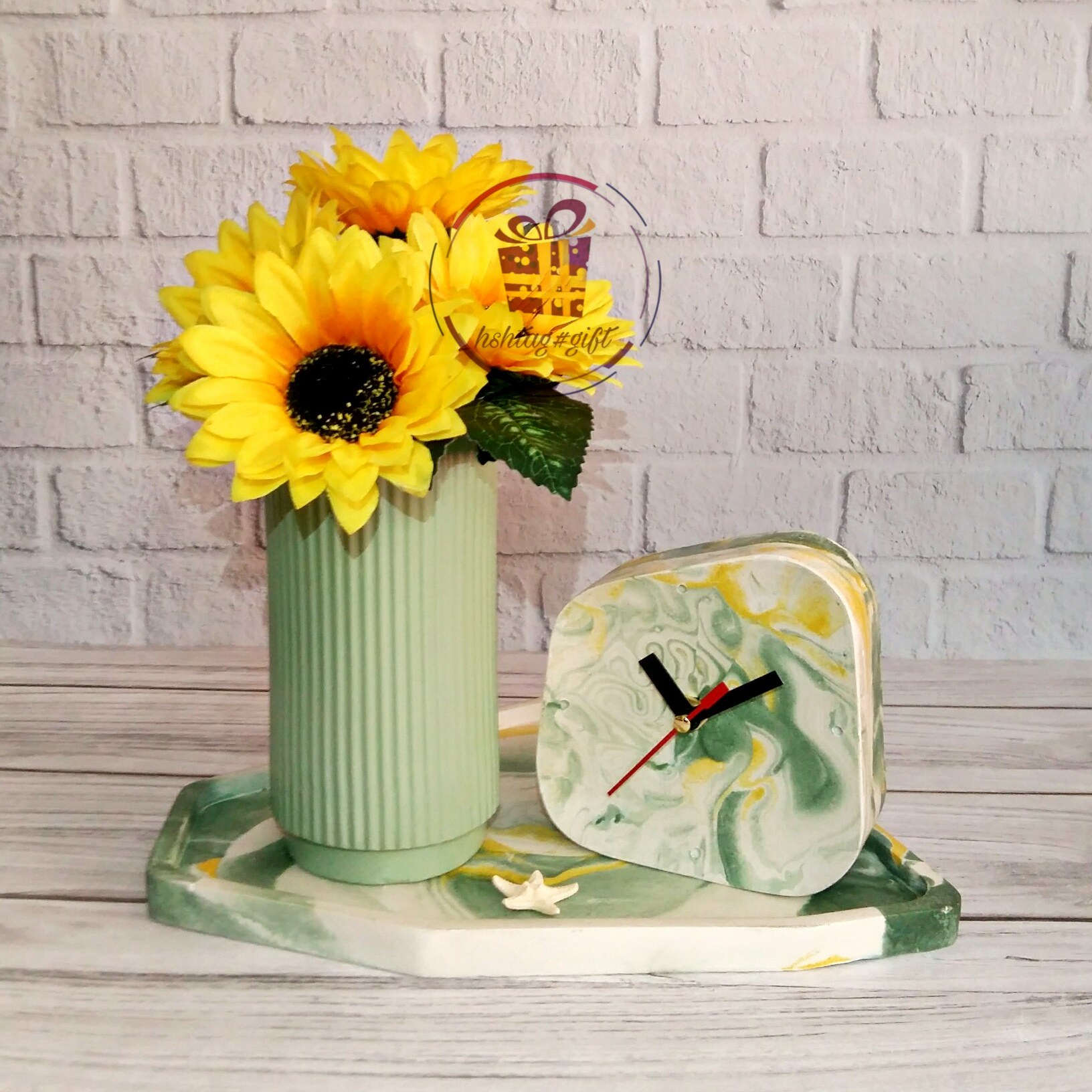 ست بتنی گلدان و ساعت