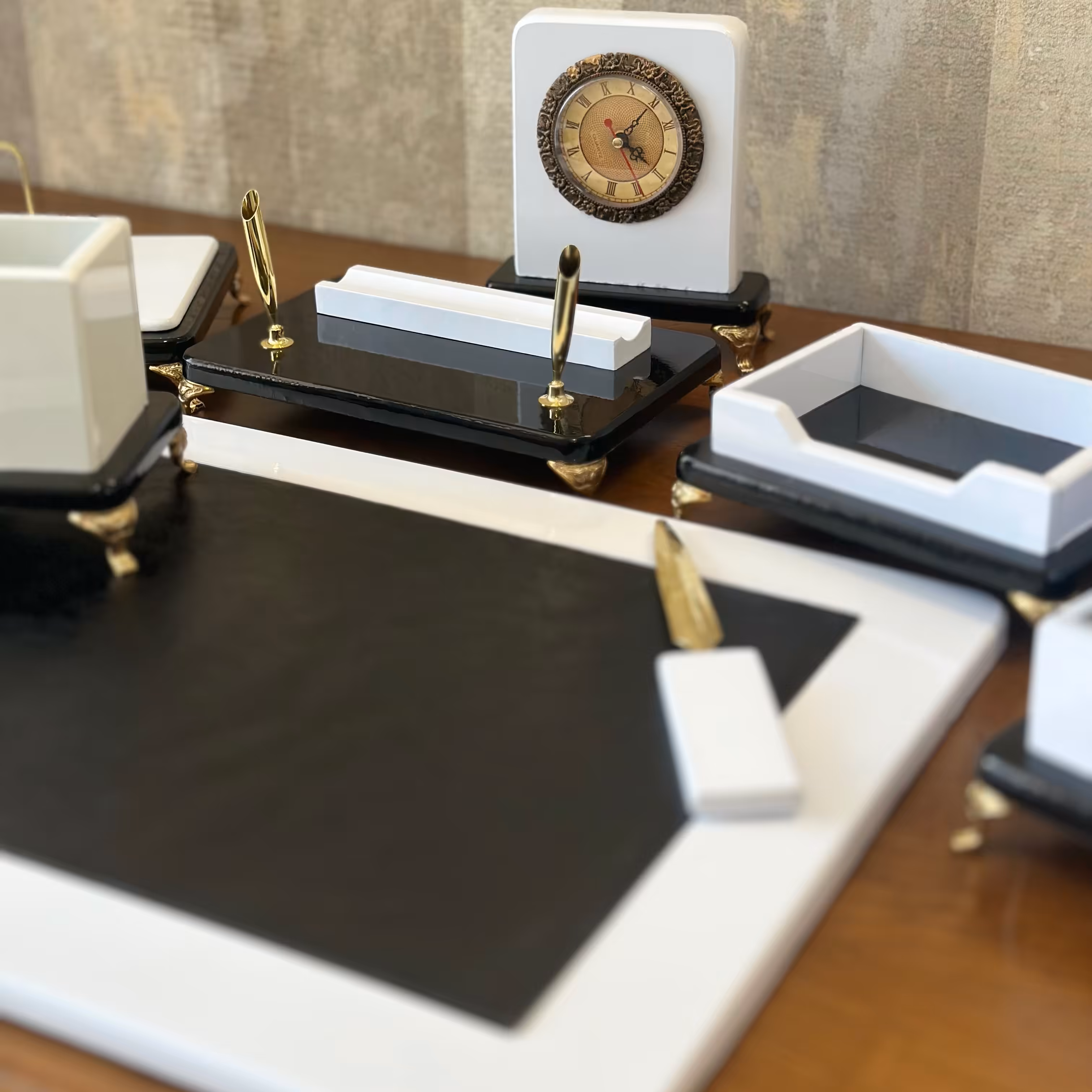 ست رومیزی چوب 10 تکه اداری  وکیومی - سفید هایگلس پایه دار - کد 310