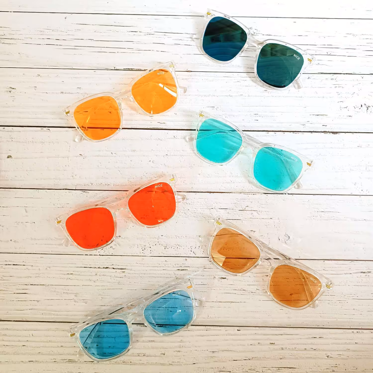 عینک شیشه رنگی 