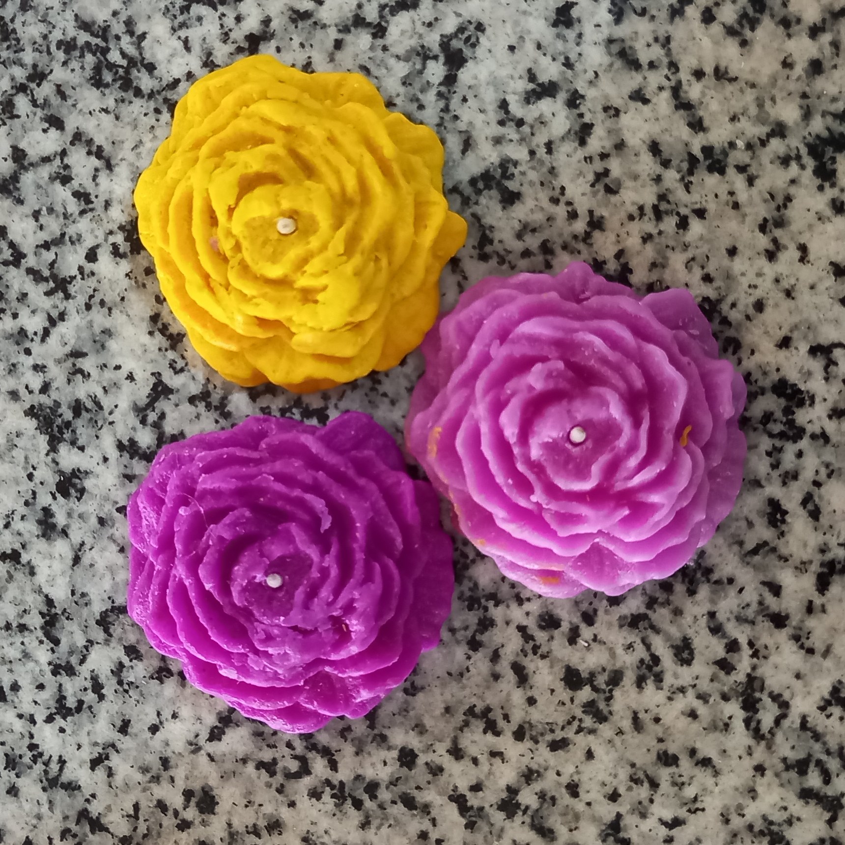 شمع طرح آلاله