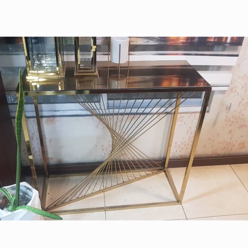 کنسول مسوار در طرح رنگ مختلف با صفحه آینه مخصوص خانه شما