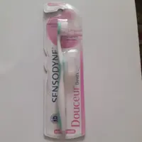 مسواک سنسوداین Dents