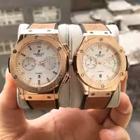 ست ساعت Hublot  کیفیت درجه یک رنگ قهوه ای با جعبه و ارسال رایگان 