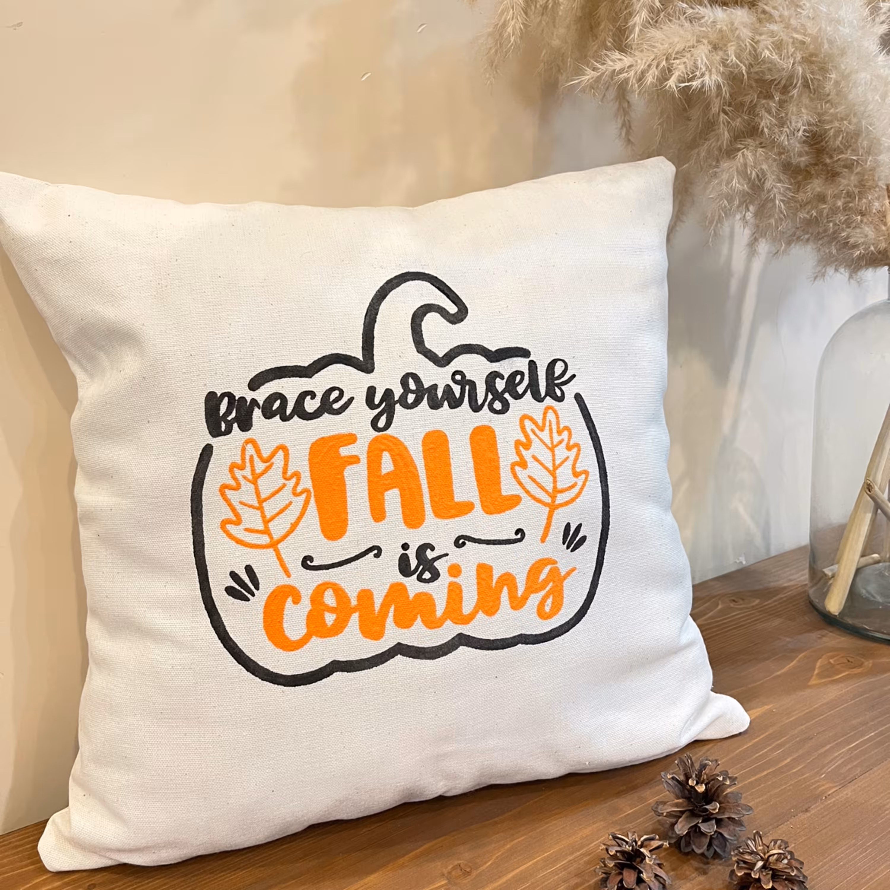 کاور کوسن پاییزی طرح کدو دارای زیپ مخی .. نقاشی روی پارچه.. برند sunny 