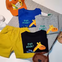 ست دوتیکه تیشرت و شلوارک 