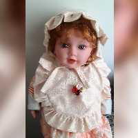 پیشبند و کلاه نوزادی پرنسسی لبه چیندار 