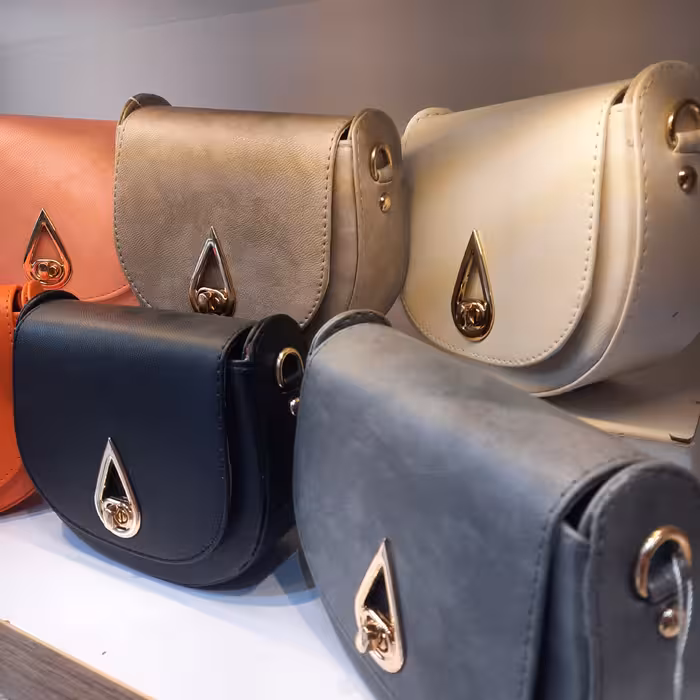 کیف دوشی دخترانه اشکی 