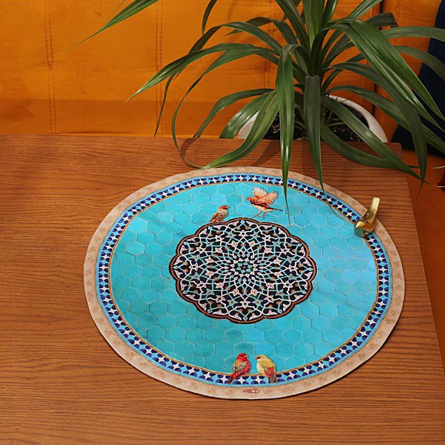 رومیزی دایره  قطر 45 مخمل آستردوزی طرح  حوض فیروزه