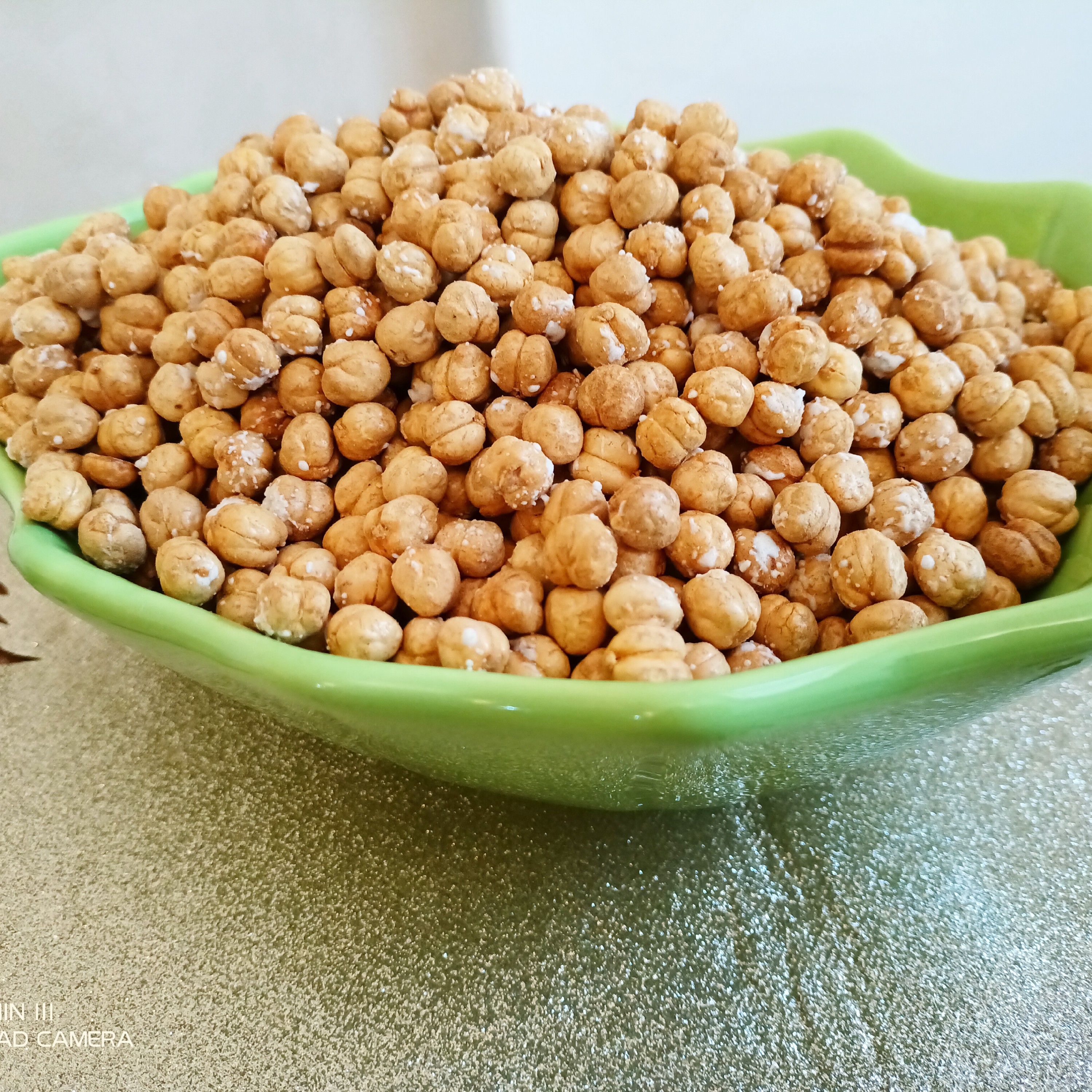 نخودچی دوآتیشه ممتاز
درشت و ترد و خوشمزه
برشته شده به روش محلی
مقوی بدن