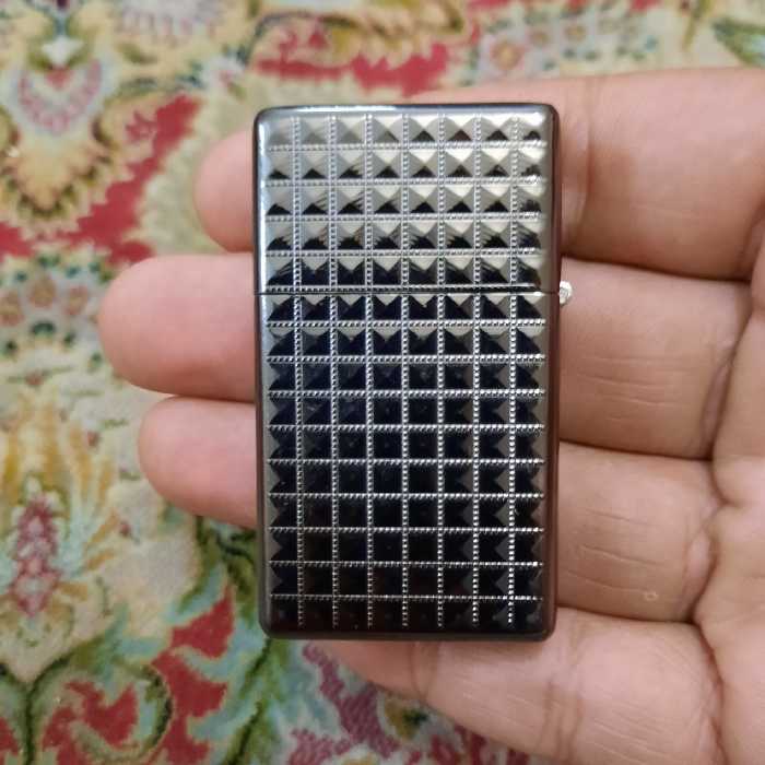 فندک بنزینی خاص به همراه جعبه کادویی