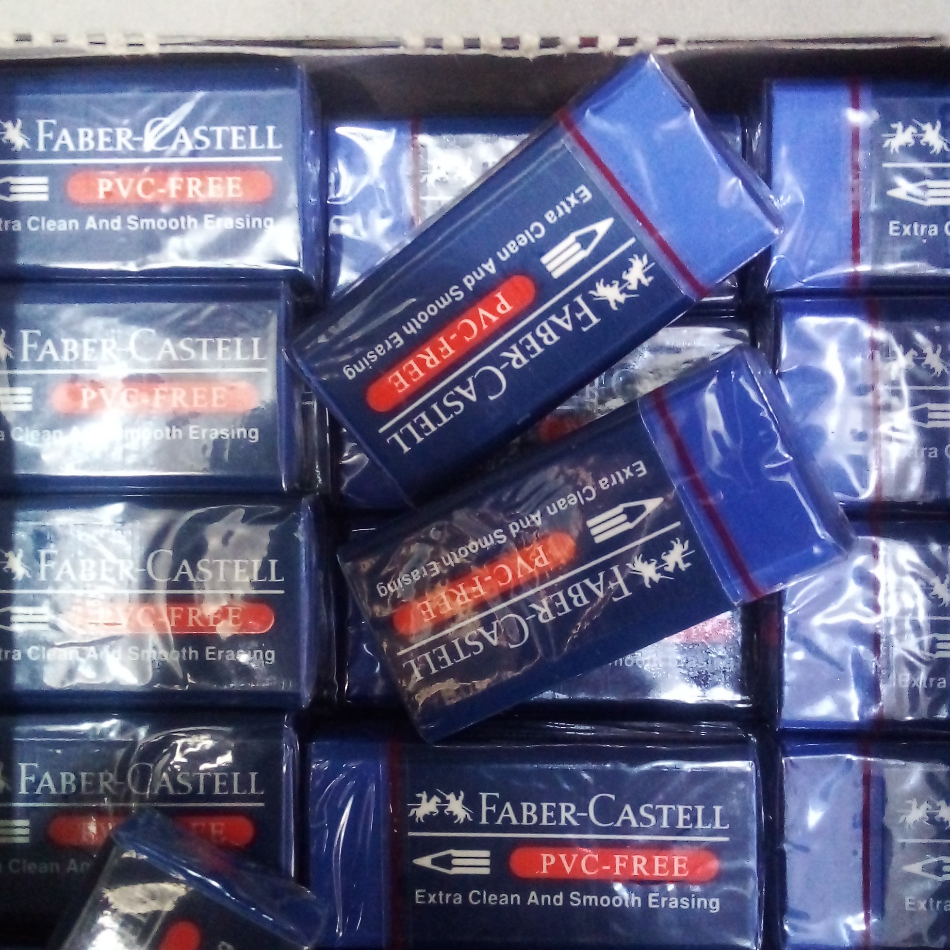 پاکن فابر کاستل 