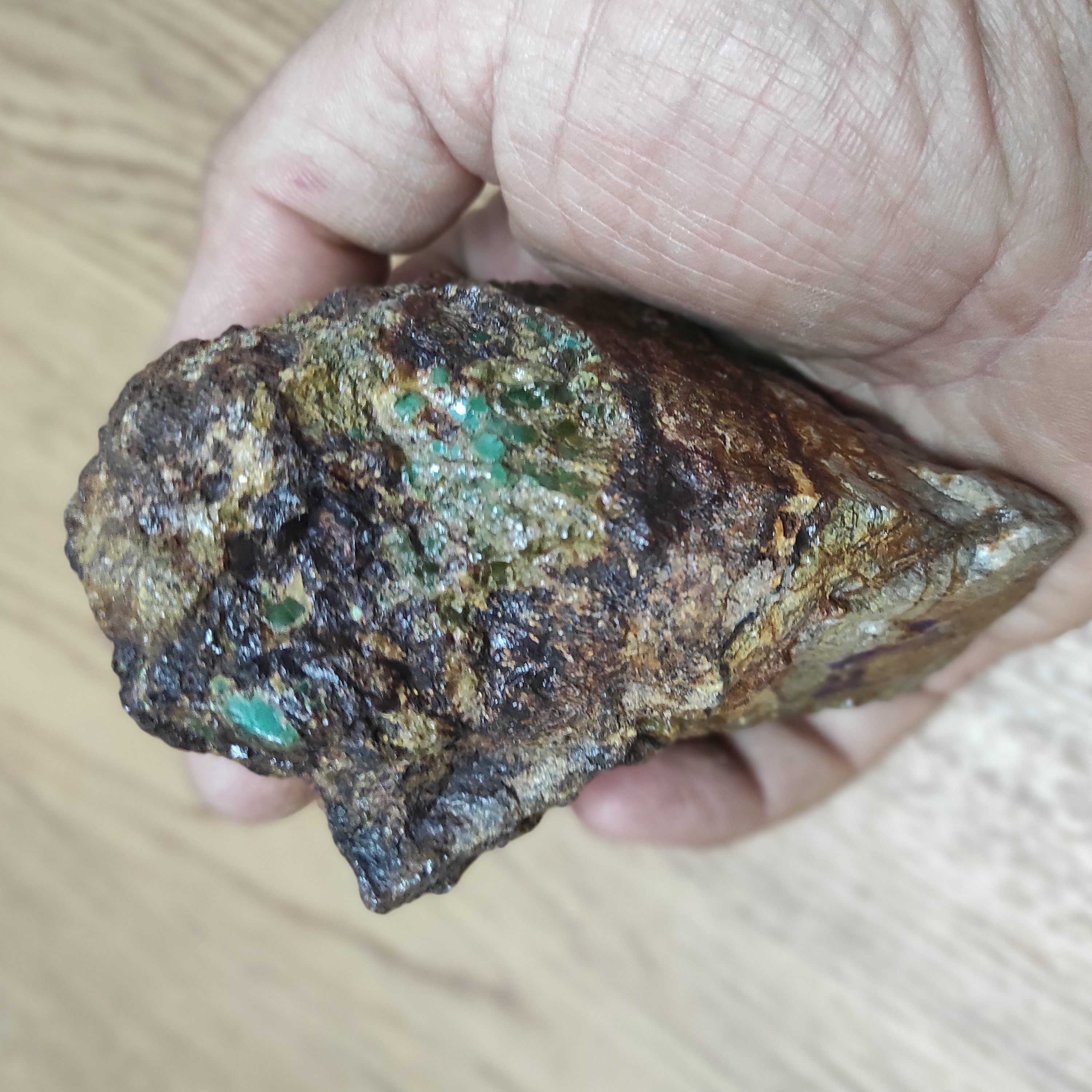 سنگ راف فیروزه معدن نیشابور کدF90