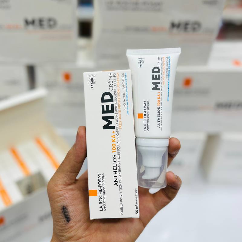 کرم ضد افتاب پمپی چندکاره لاروش پوزای اصلی و صدرصد اورجینال