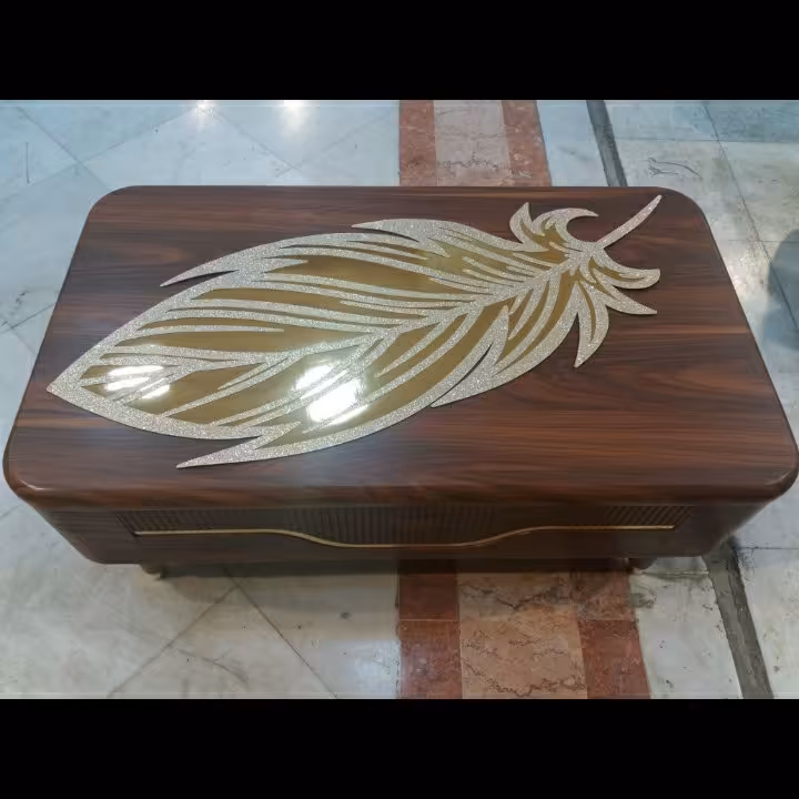 رومیزی سه تیکه طرح پَر طلایی