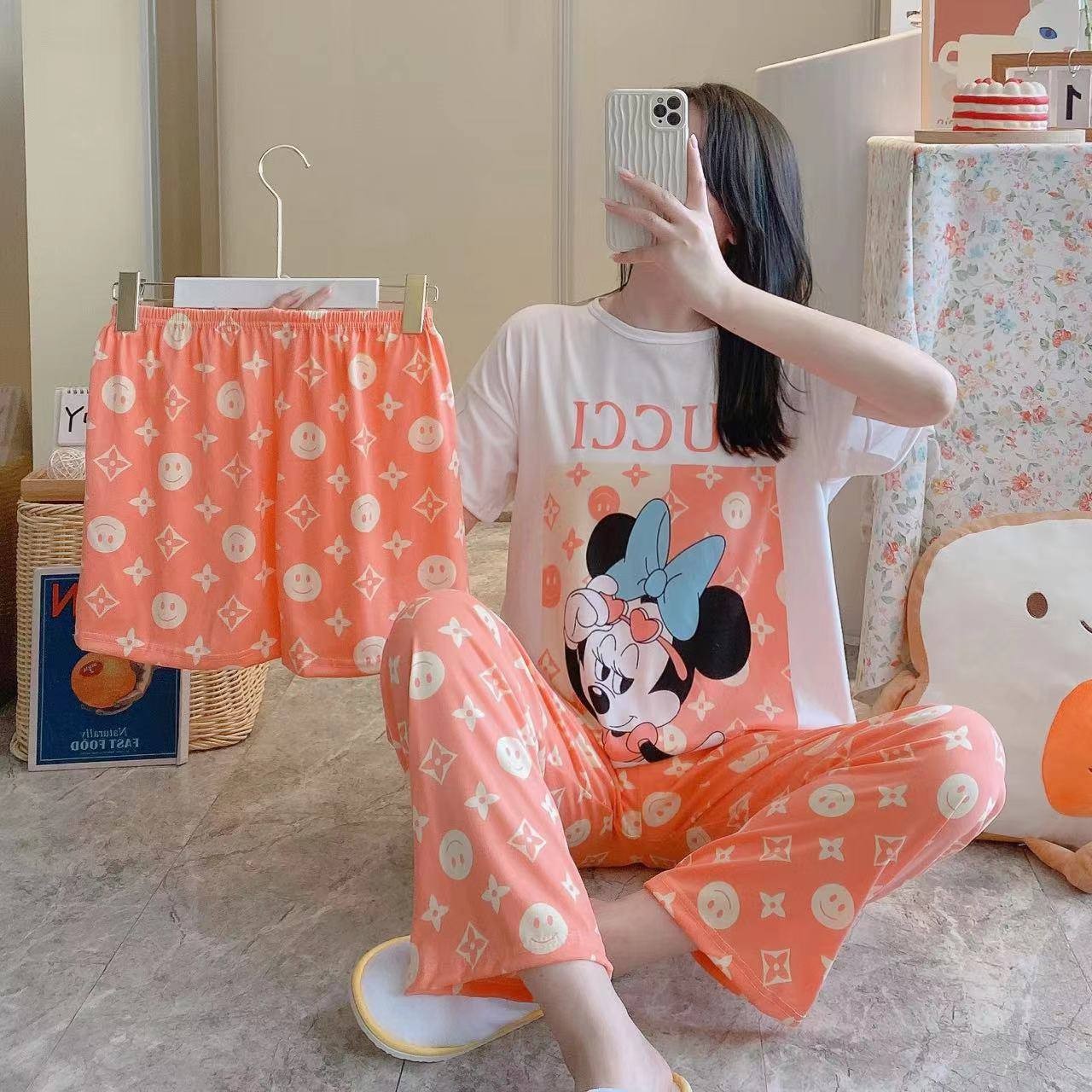 ست سه تیکه شلوار  و شلوارک و تیشرت خارجی