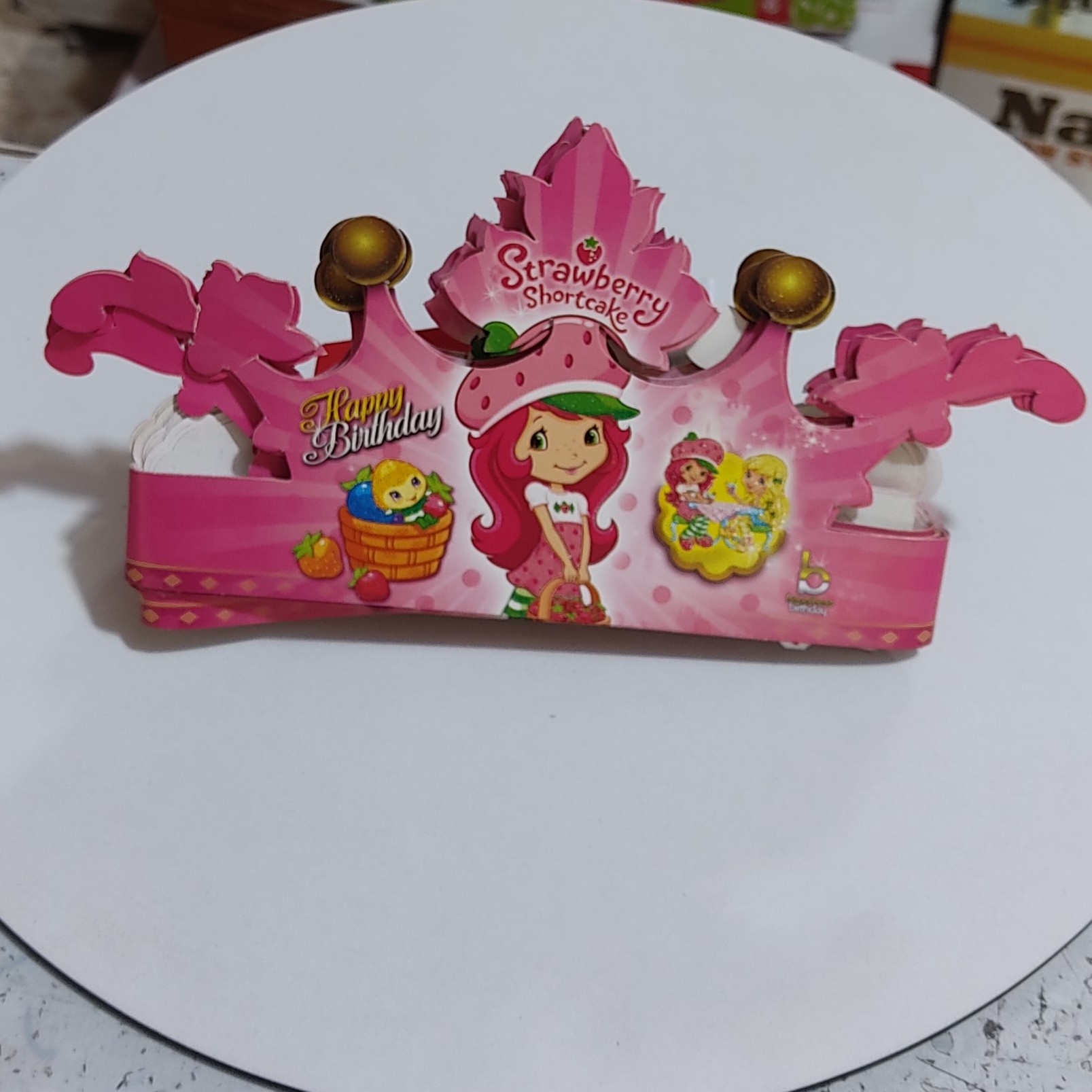 تاج تولدی دختر توت فرنگی هر عدد 3000