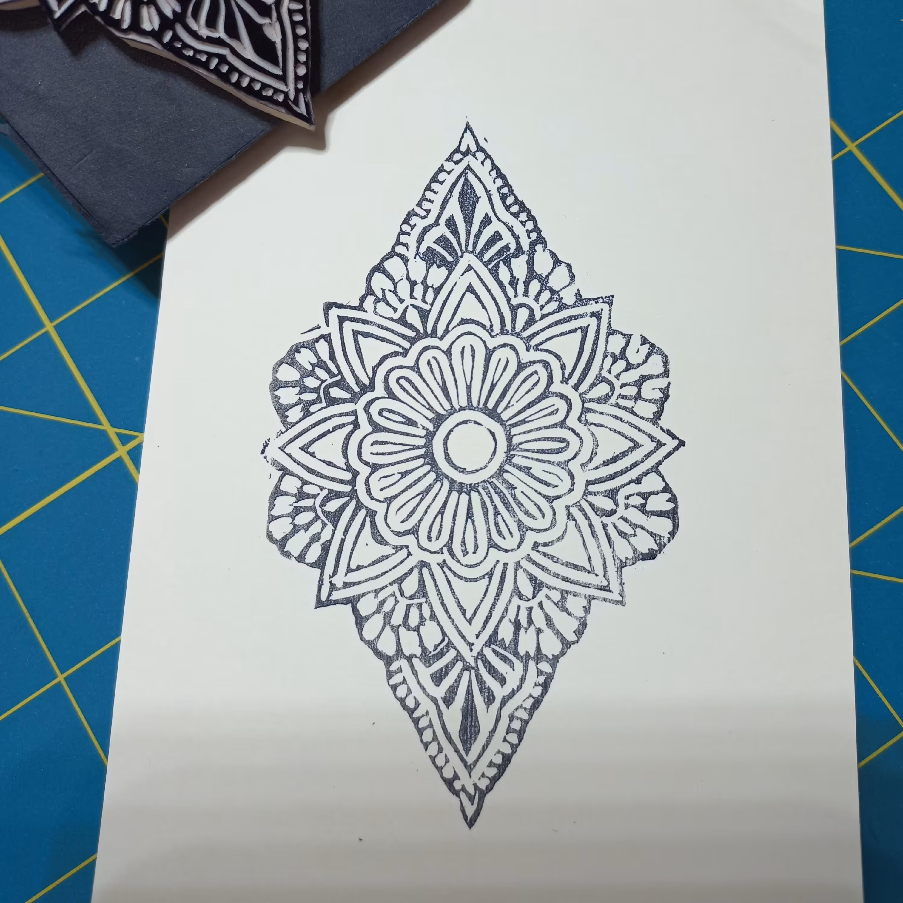 مهر لینو دستساز طرح سنتی 3