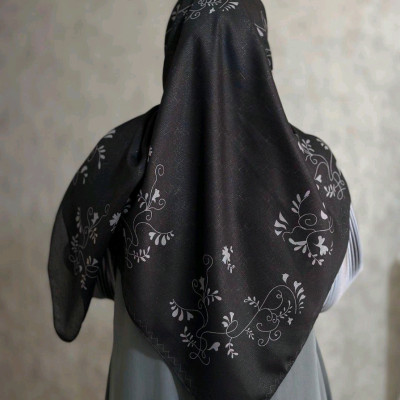 روسری نخی لمه دار