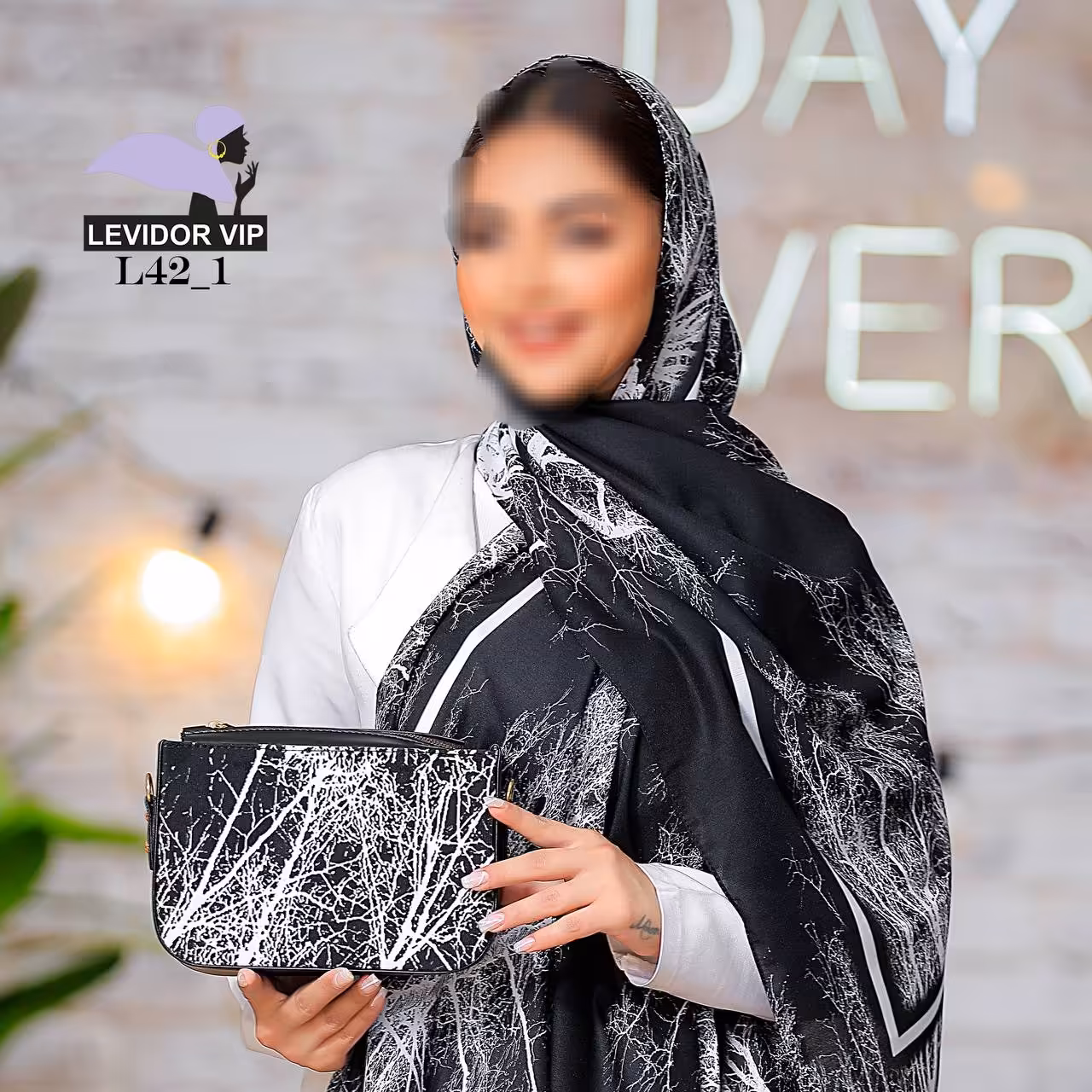 ست کیف وشال وروسری نخی   رنگ مشکی کرم   ومشکی سفید 