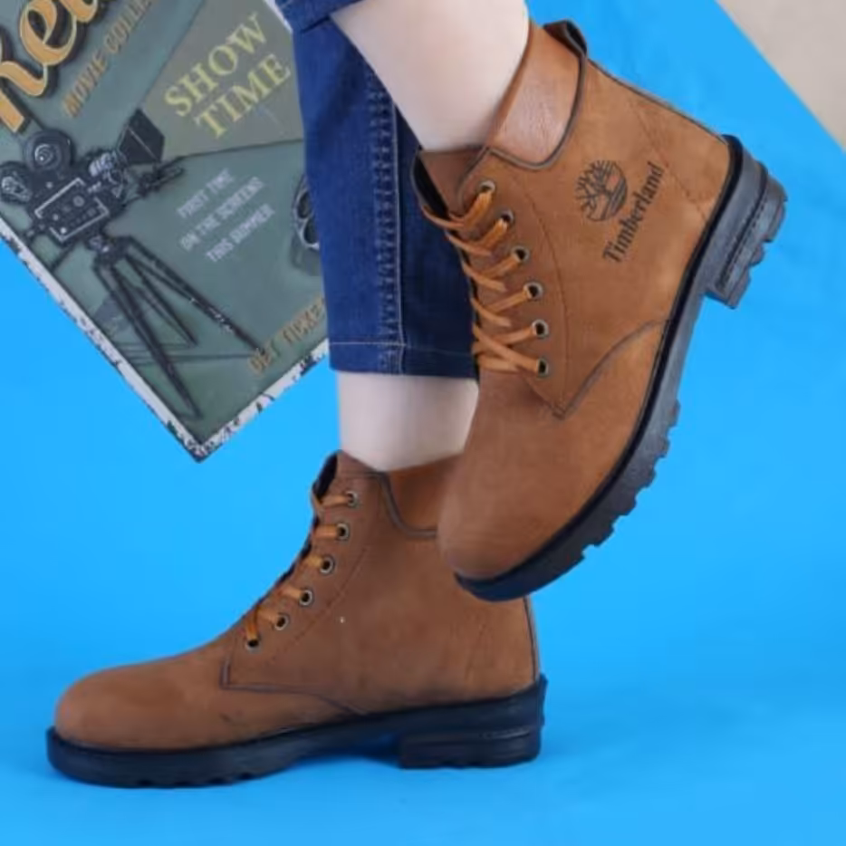 نیم بوت زنانه تیمبرلند رنگ قهوه ای سایز 37 تا 40 لطفا قبل از ثبت سفارش از طریق گفت و گوی باسلام موجودی بگیرید.