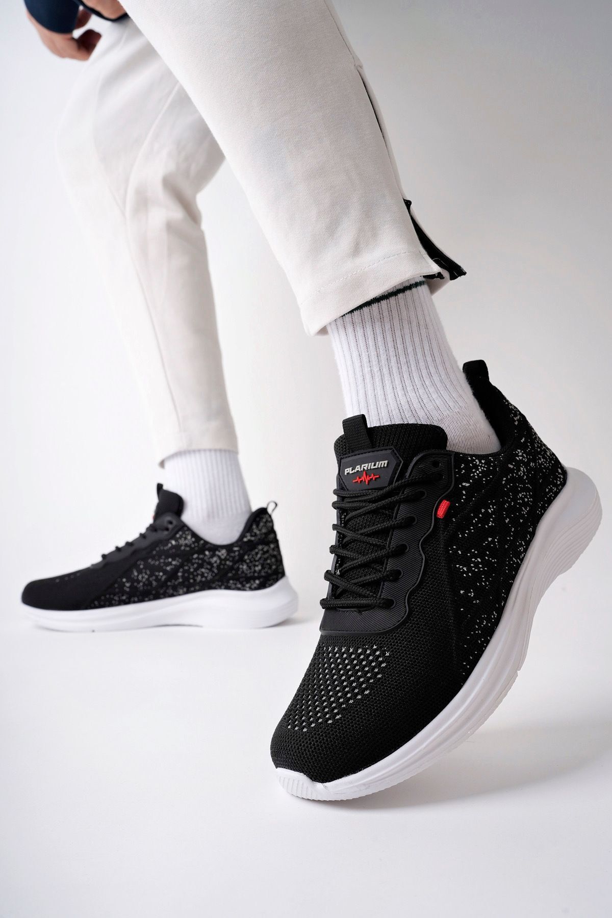 اسنیکر سفید مردانه لباس ورزشی گره ای تنفس قابل در حال رانینگ V WALK SHOE E SPORT