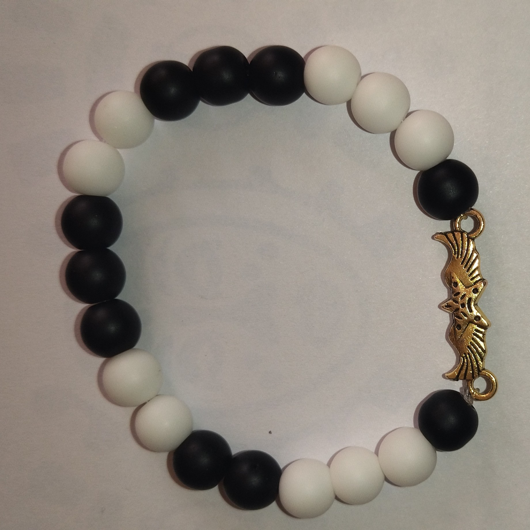 دستبند طرح بال ستاره دار