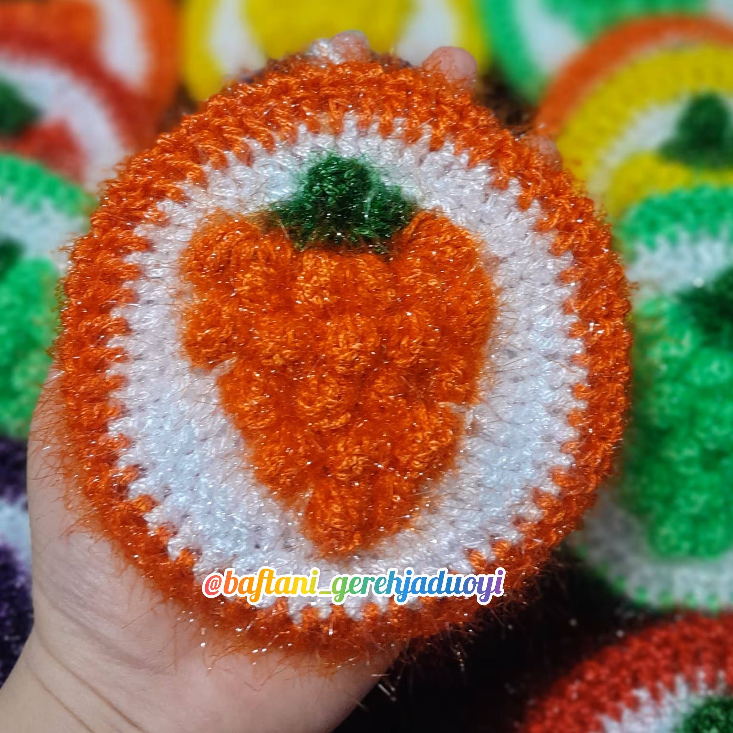 اسکاج  انگوری دولایه بافته شده با کاموای مقاوم و ضخیم سوزنی