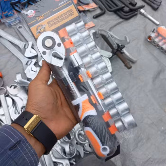 بکس 12 پارچه برند تات درایو 1.2 کیفیت فوق اعلاده عالی مناسب کارهای صنعتی و خانگی  از سایز 8 تا 22