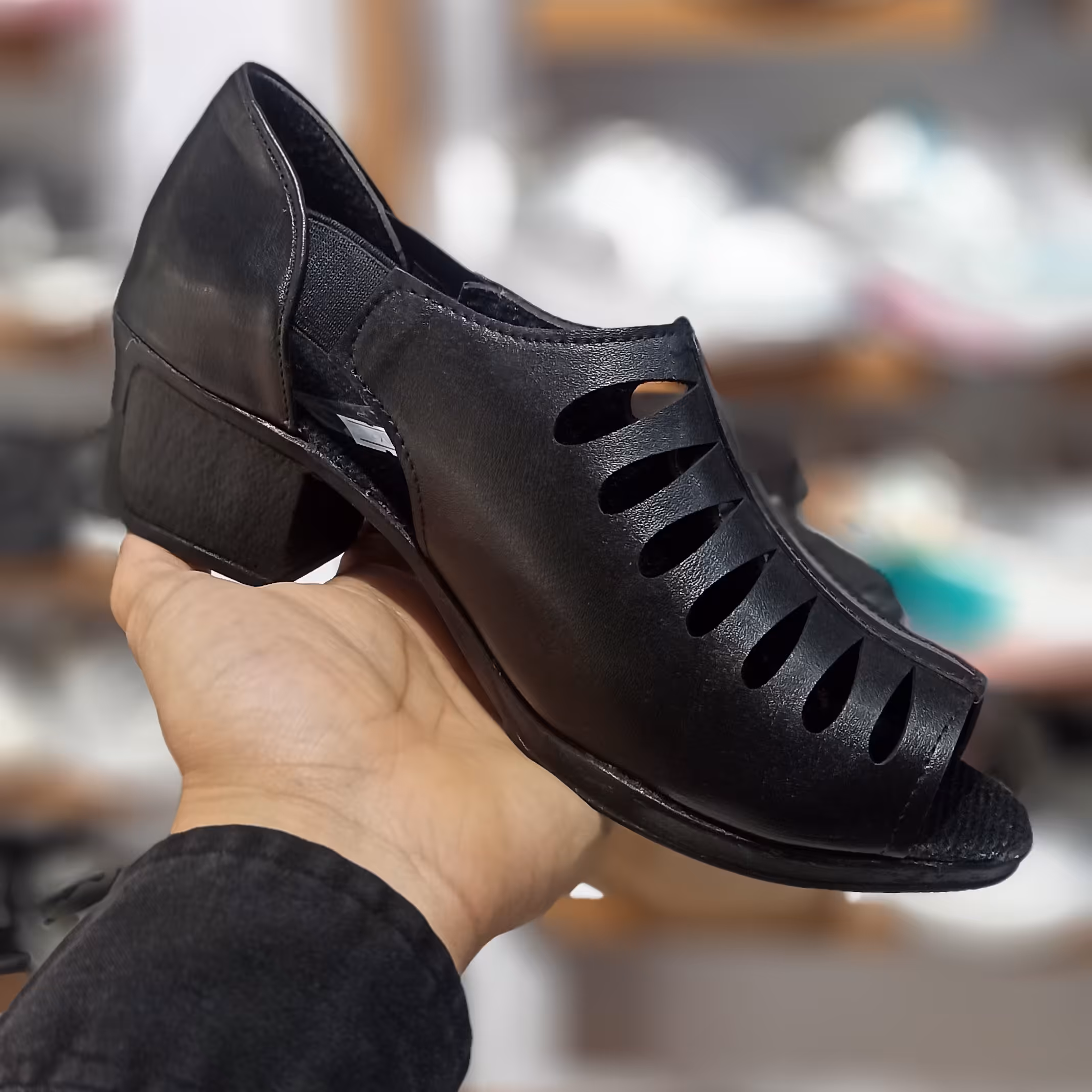 صندل تابستونی جلو باز زنانه بسیار سبک و راحت مناسب برای مجلس و کارهای روزمره سایز37تا 40