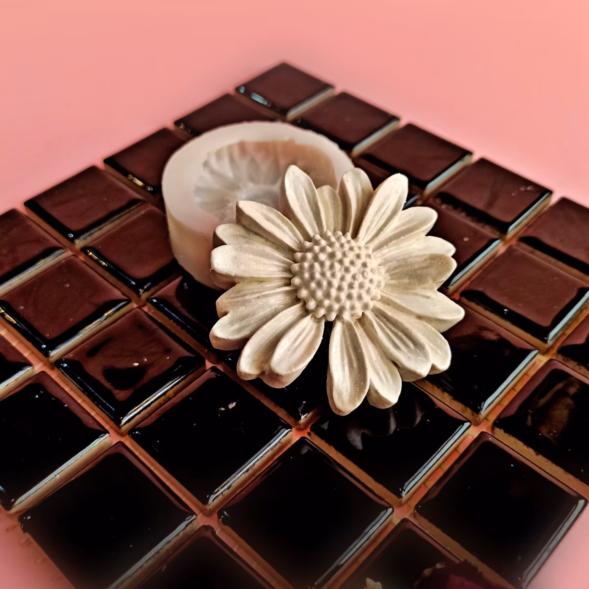 قالب بابونه (مارگاریت) سایز متوسط مولد سیلیکونی قالب گل بابونه مخصوص شمعسازی مجسمه سازی صابون سازی رزین