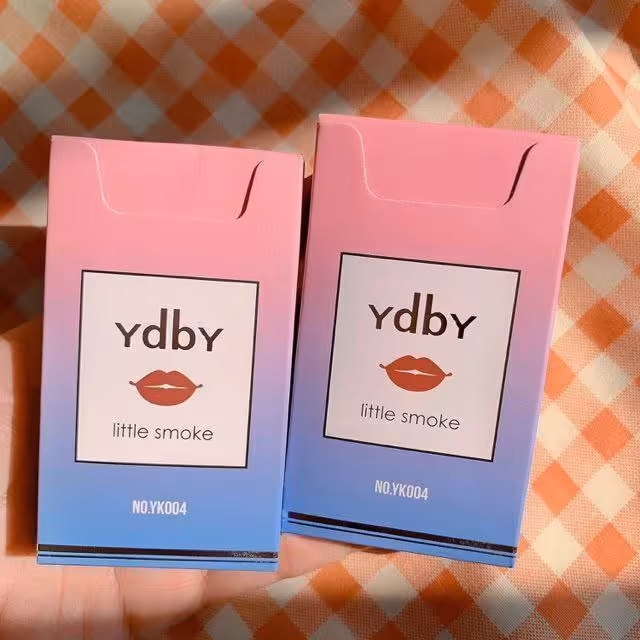 باکس رژلب سیگاری