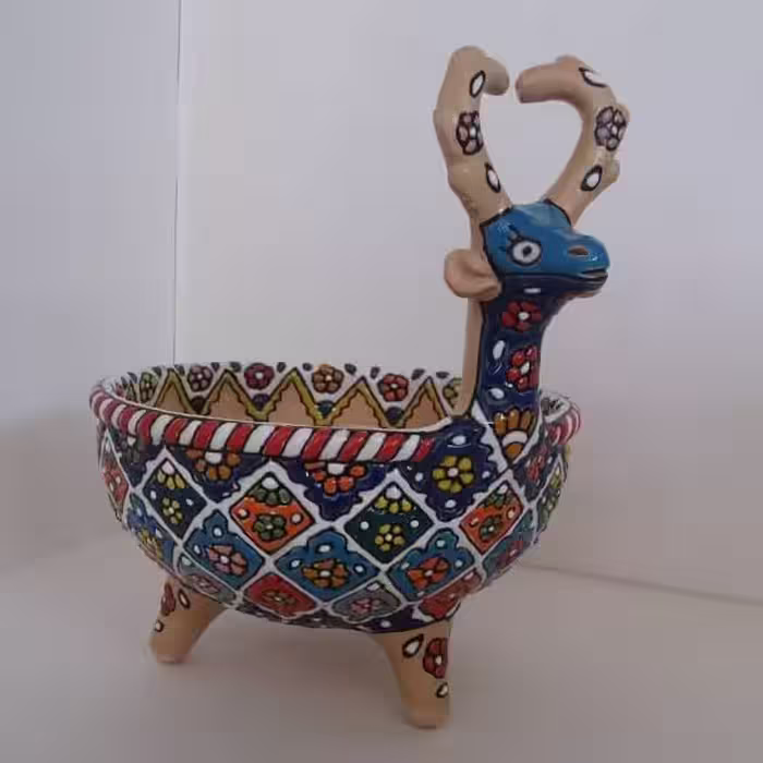 کاسه گوزن دار