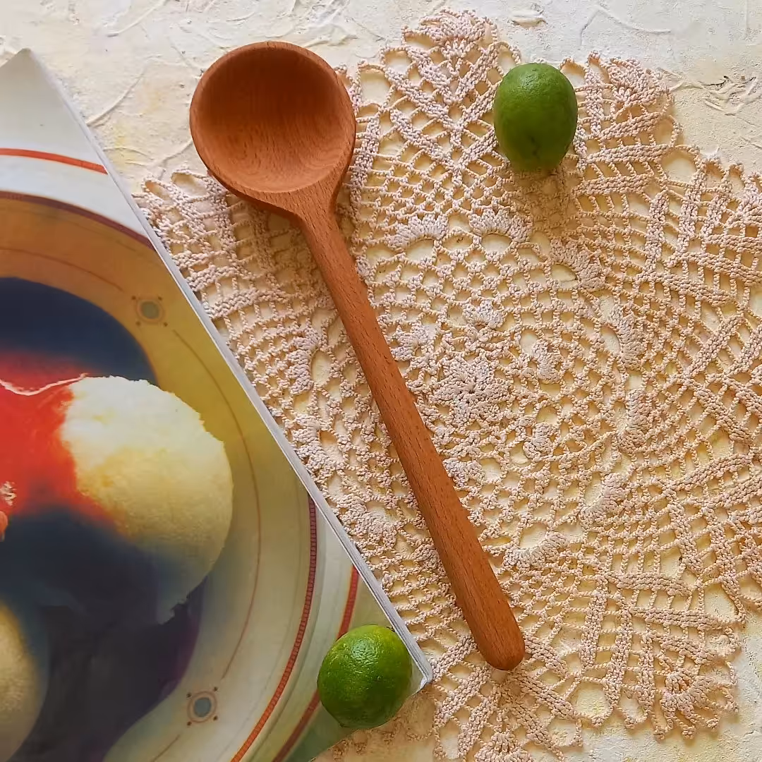 ملاقه چوبی دستساز بارلی مناسب جهیزیه عروس چوب راش 26 سانتی